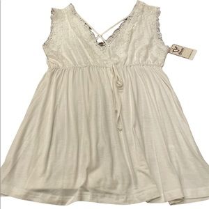 NWT Cowgirl Hardware Top